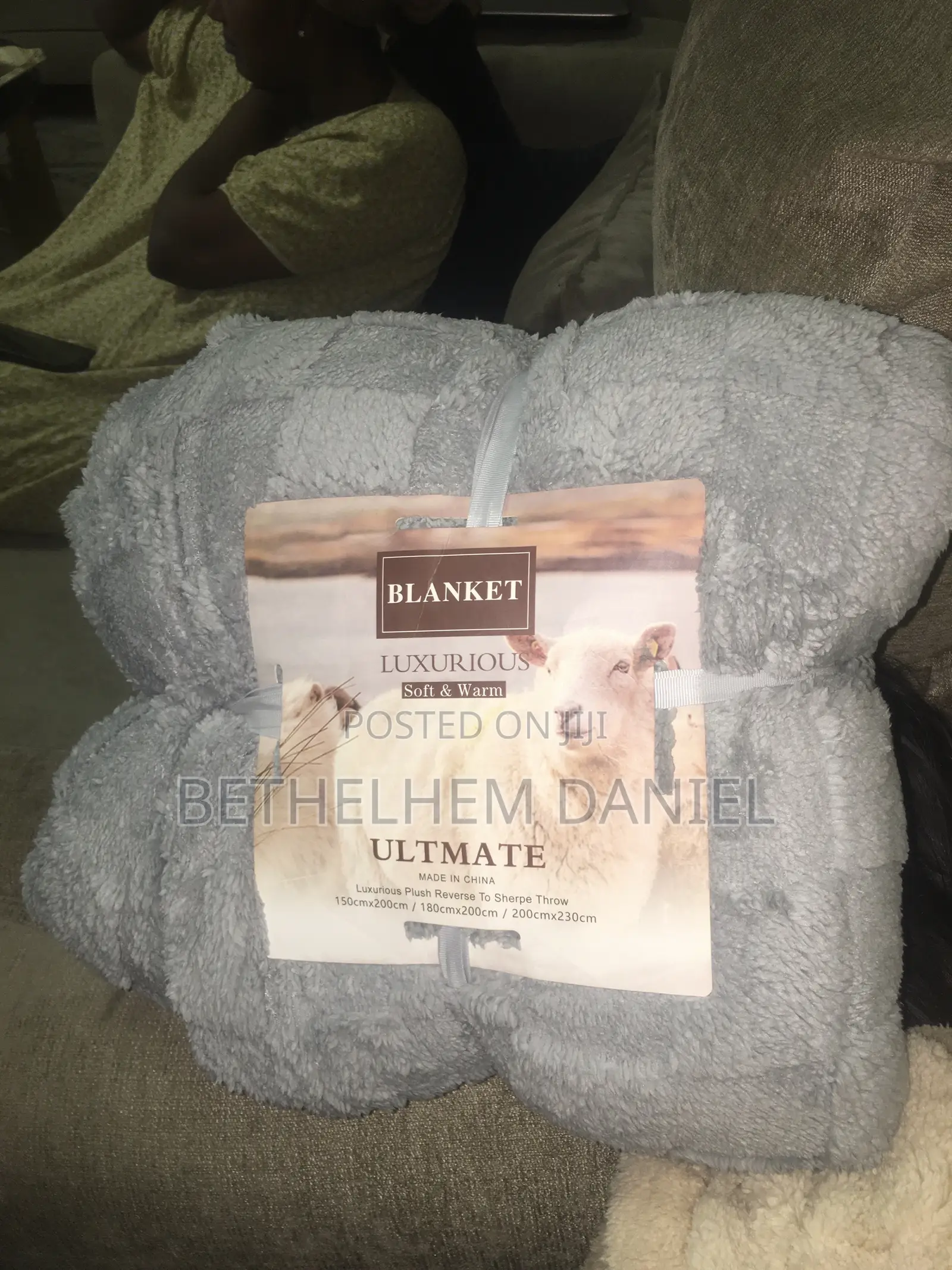 Ultmate Luxurious Soft and Warm Blanket