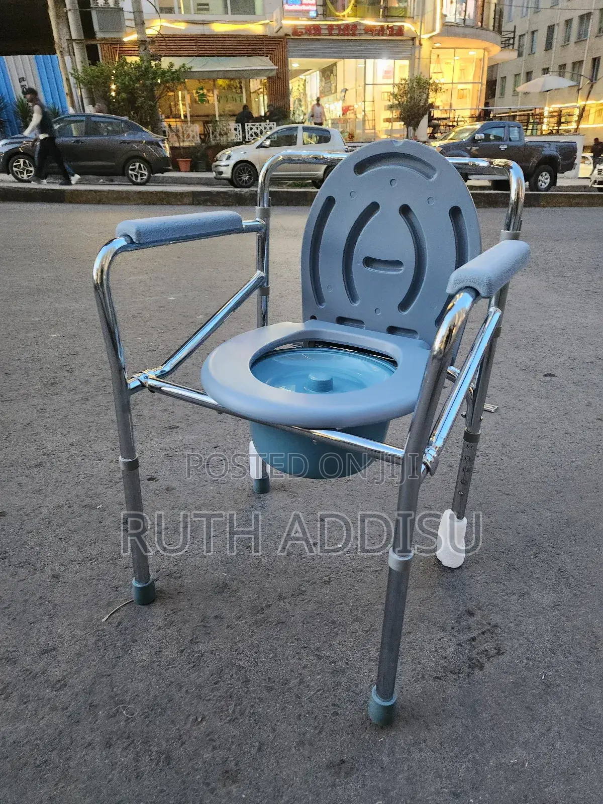 Toilet Chair Almunium Brand New麴你commode Chair九月toilet Chair廟號popo