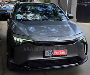 Photo - Toyota bZ4X 2023