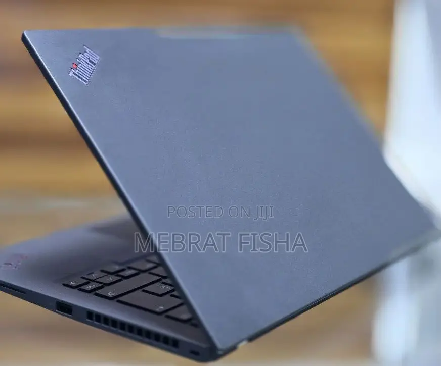 New Laptop Lenovo ThinkPad T14 32GB Intel Core I7 SSD 512GB