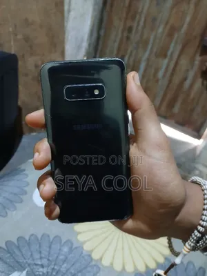 Samsung Galaxy S10e 128 GB Black