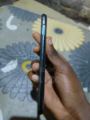 Samsung Galaxy S10e 128 GB Black