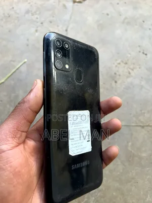 Photo - Samsung Galaxy M31 128 GB Black