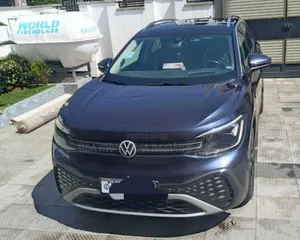 Photo - Volkswagen ID.6 2023 Beige