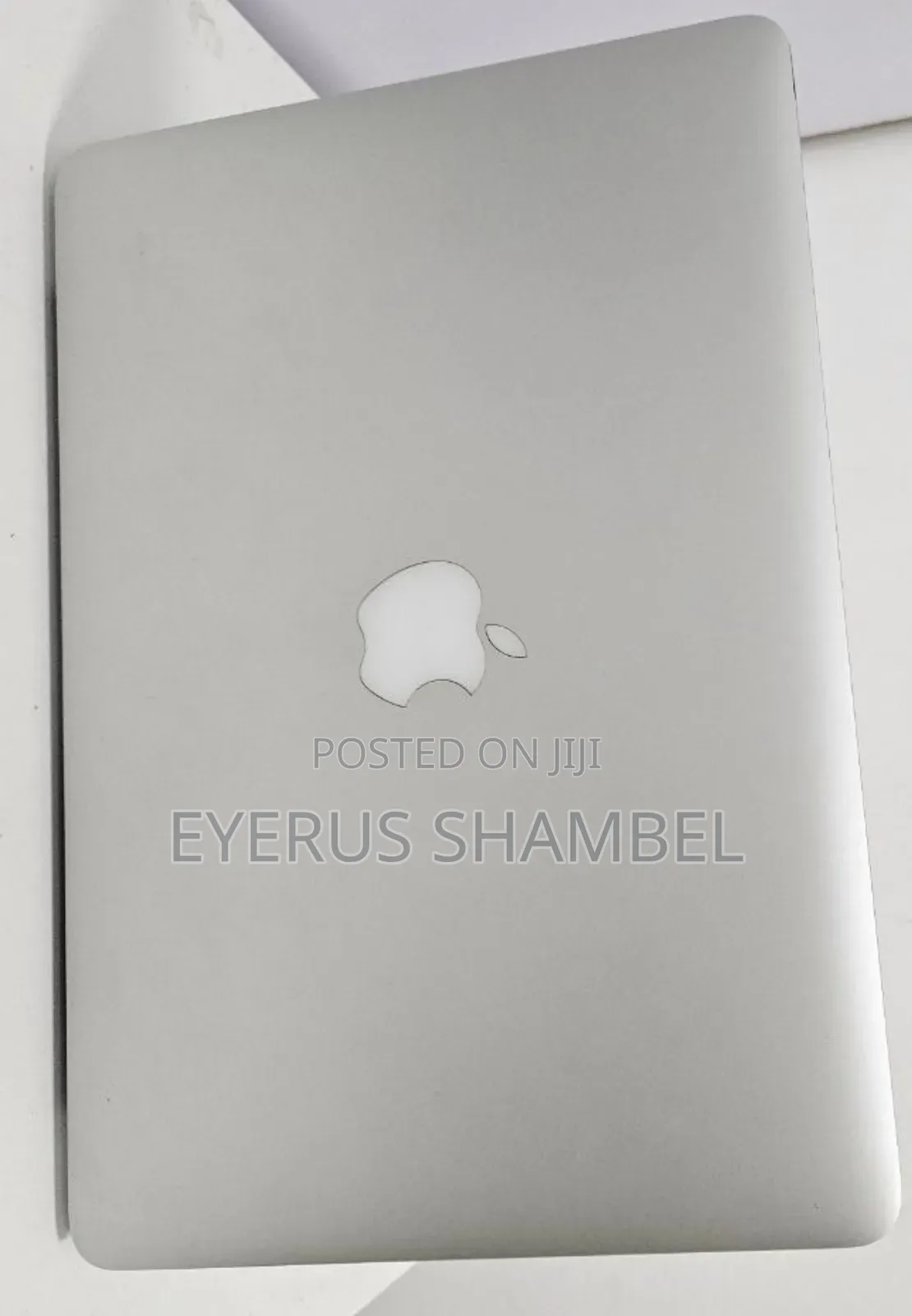 New Laptop Apple MacBook Pro M1 8GB Intel Core I5 SSD 128GB