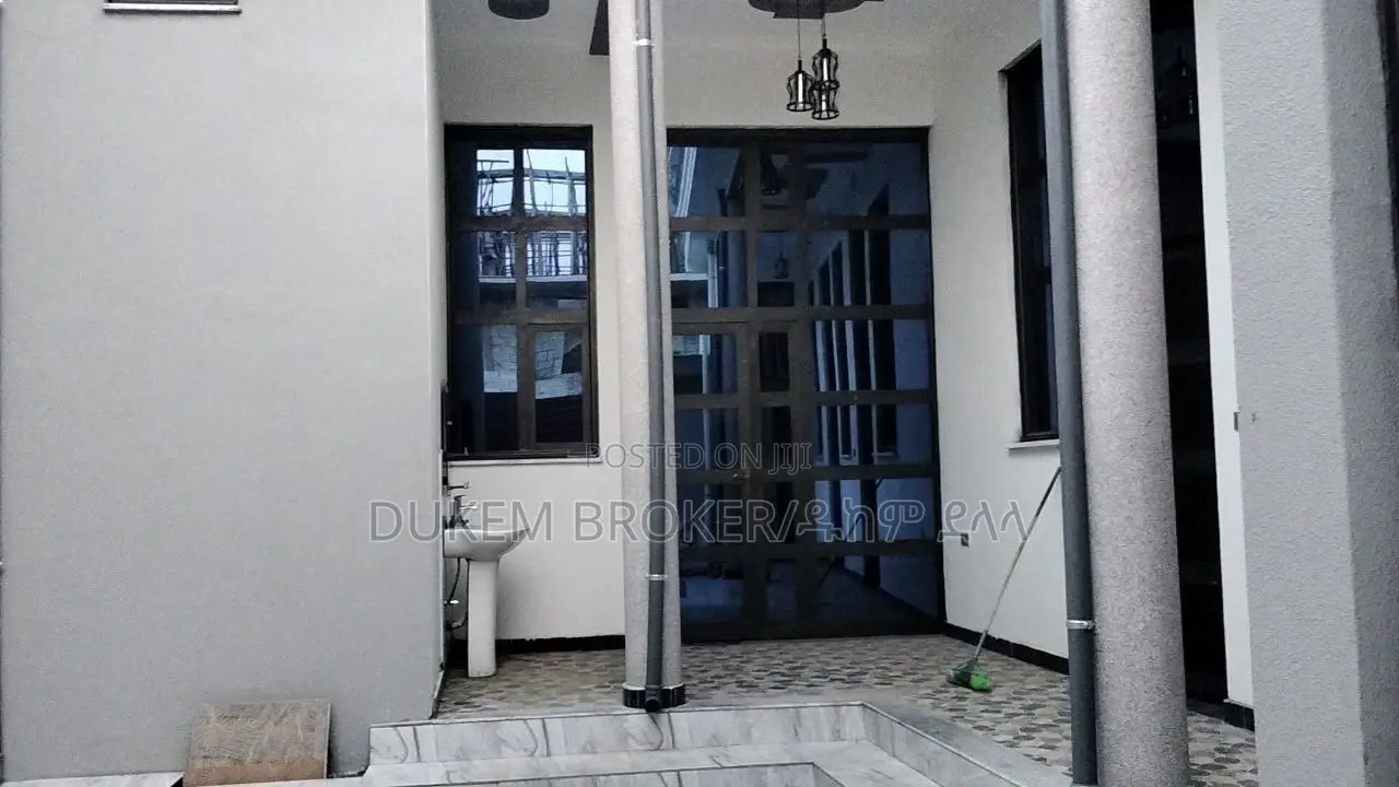 Furnished 2bdrm House in ገብረኤል አከባቢ, East Shewa for sale