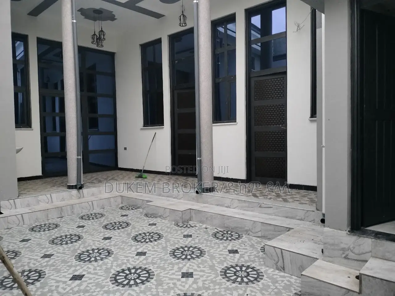 Furnished 2bdrm House in ገብረኤል አከባቢ, East Shewa for sale