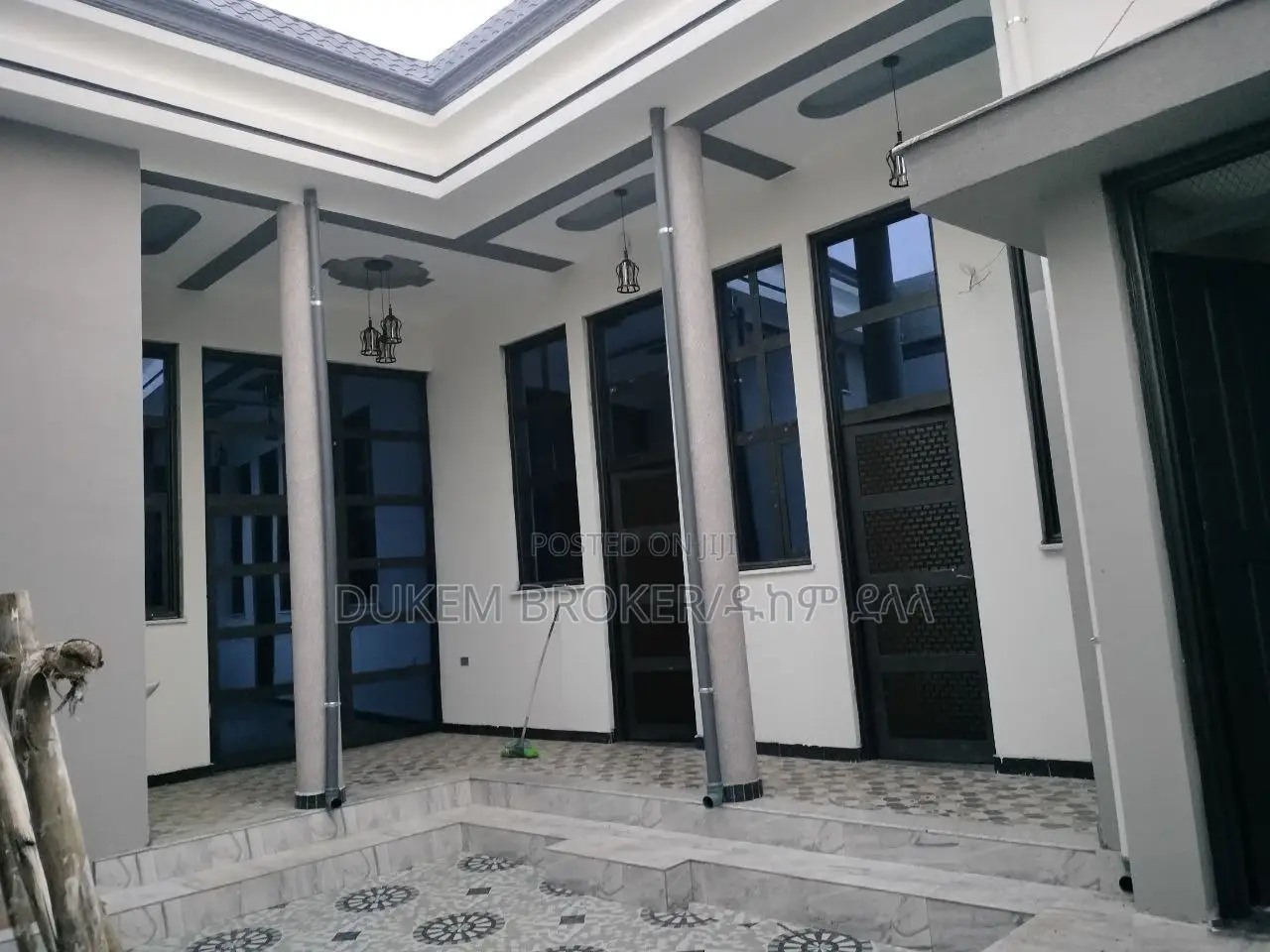 Furnished 2bdrm House in ገብረኤል አከባቢ, East Shewa for sale