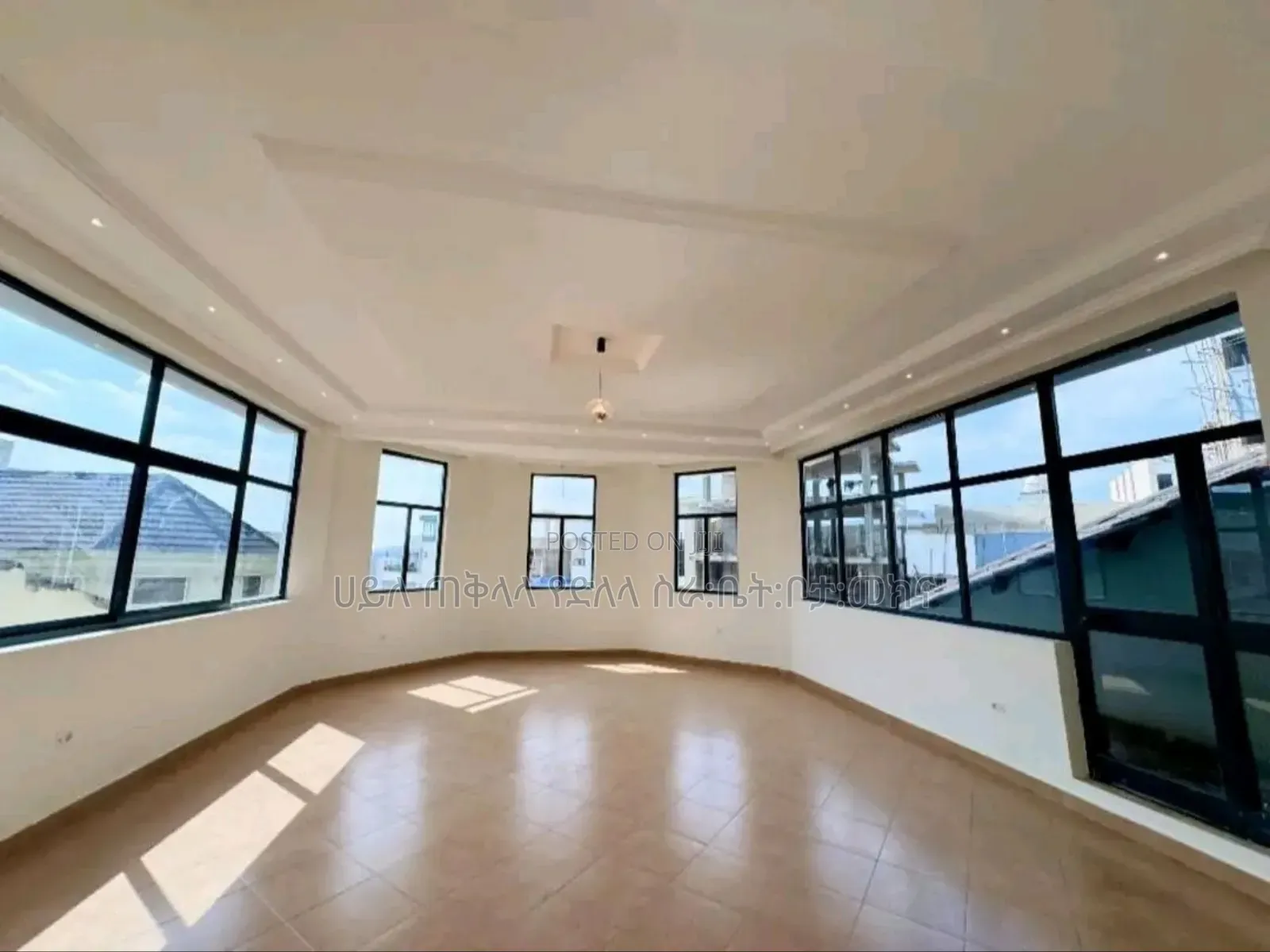 Furnished 12bdrm Townhouse/Terrace in ሲኤሚስ ሚንስቴሮች ሠፈር, Yeka for sale