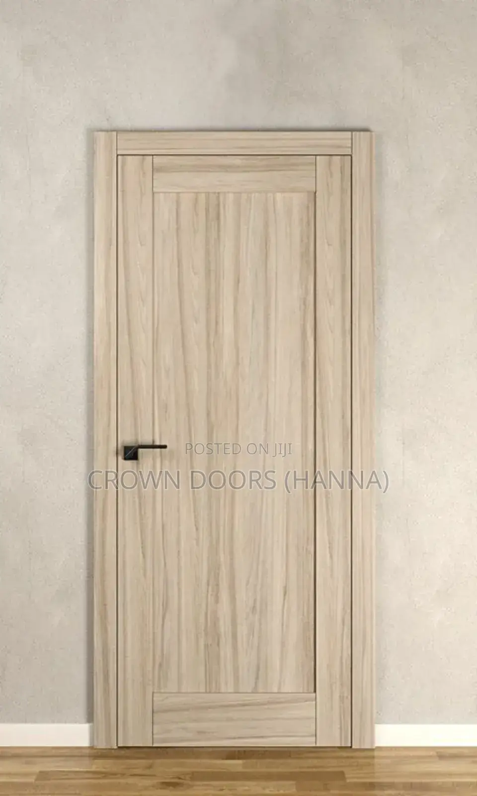 Crown Doors ከእንጨት ፋይበር ፣ ከተፈጥሮ ድንጋይ እና ሲንቴቲክ ኮምፖዚት የተሠሩ በሮች