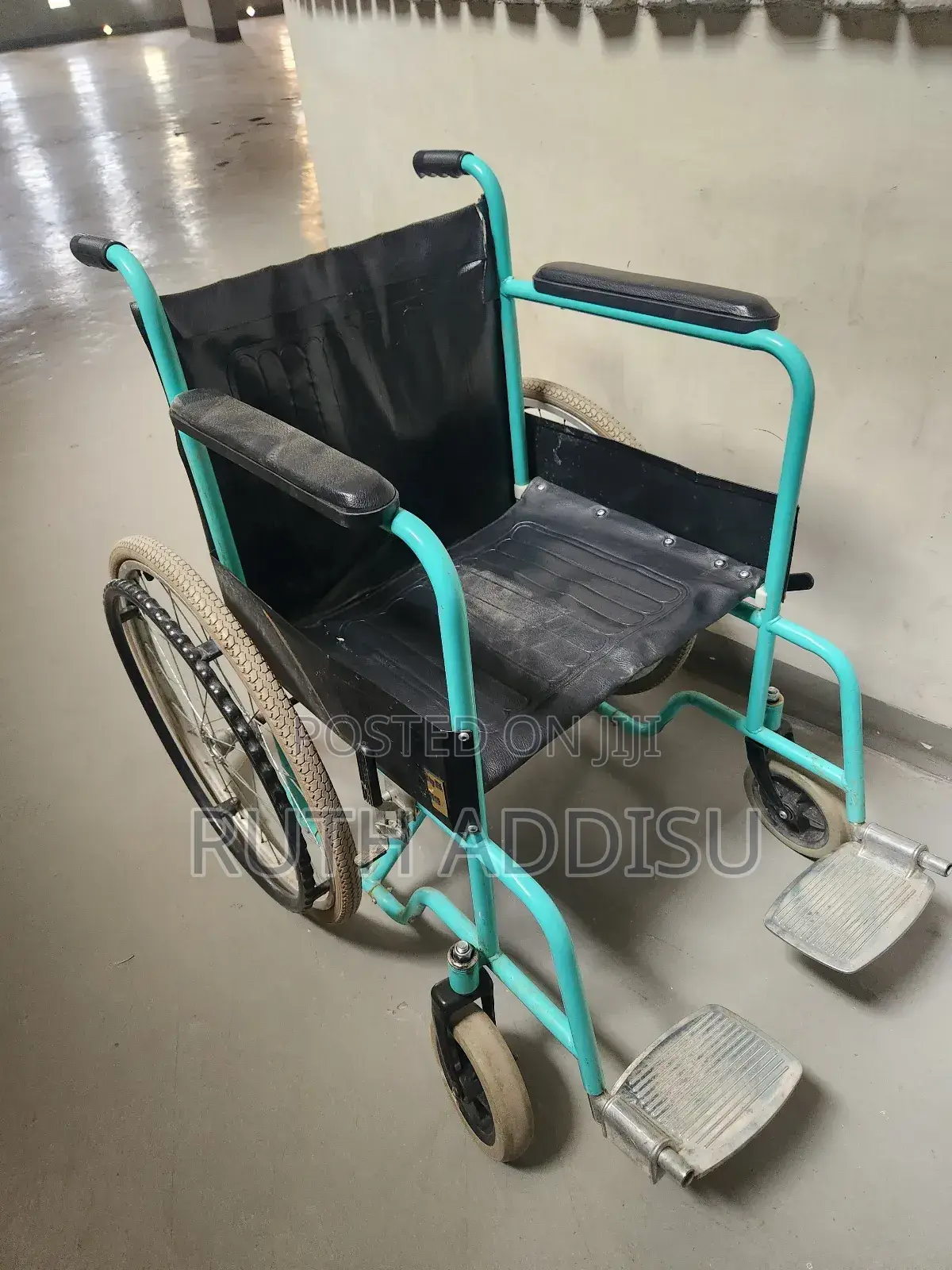 Normal Wheelchair朱紅medical Wheelchair轟炸physical Aid Wheelchair Ised