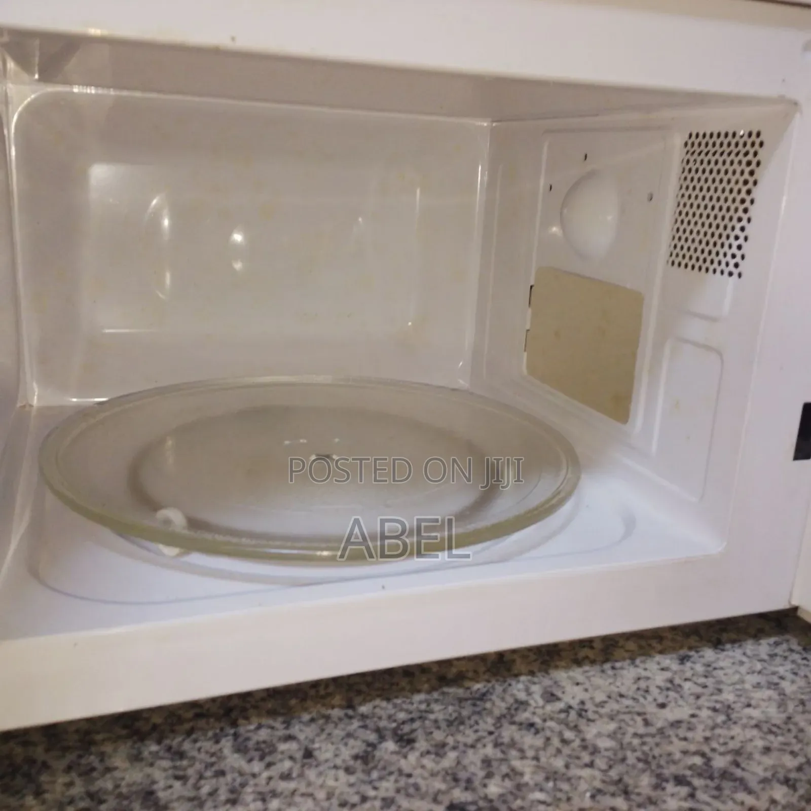Microwave in a Good Condition