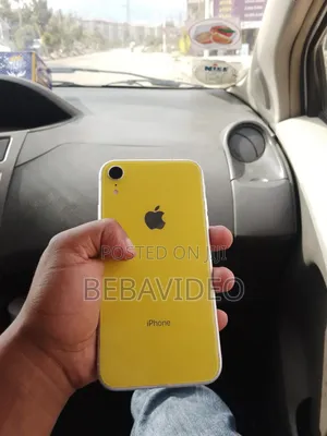 Photo - Apple XR 64 GB Orange