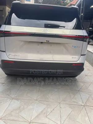 Toyota bZ3 2025 White