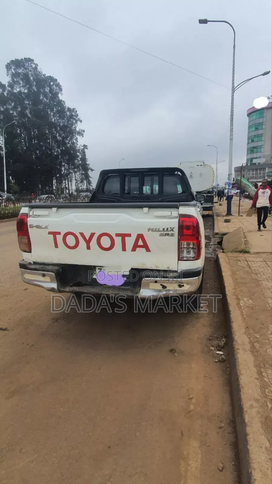 Toyota Hilux 2016 White
