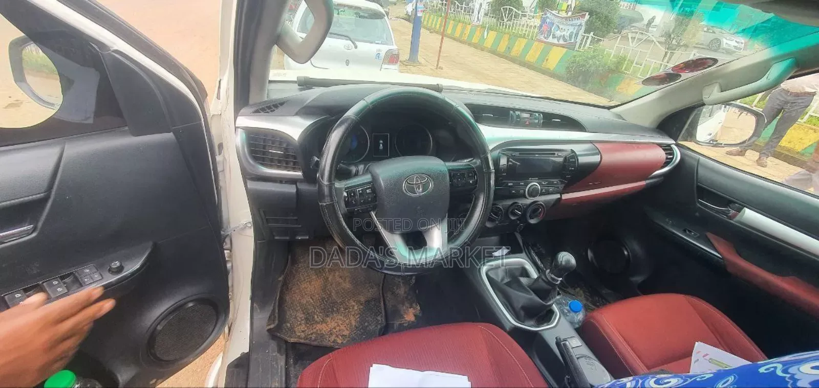 Toyota Hilux 2016 White