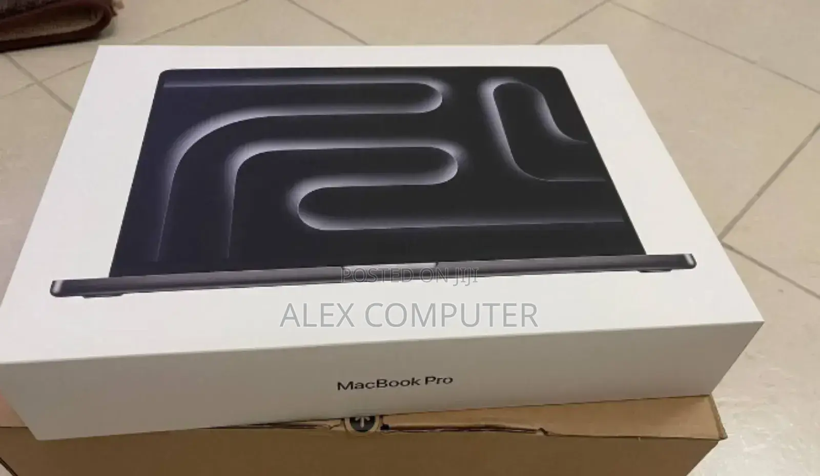 New Laptop Apple MacBook 24GB Apple M4 Pro SSD 512GB