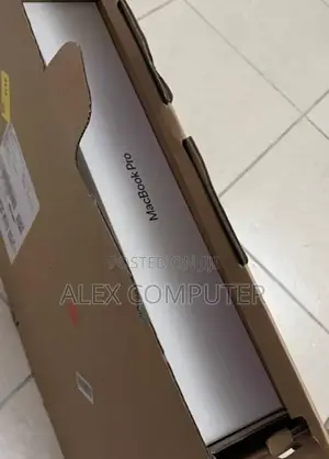 New Laptop Apple MacBook 24GB Apple M4 Pro SSD 512GB