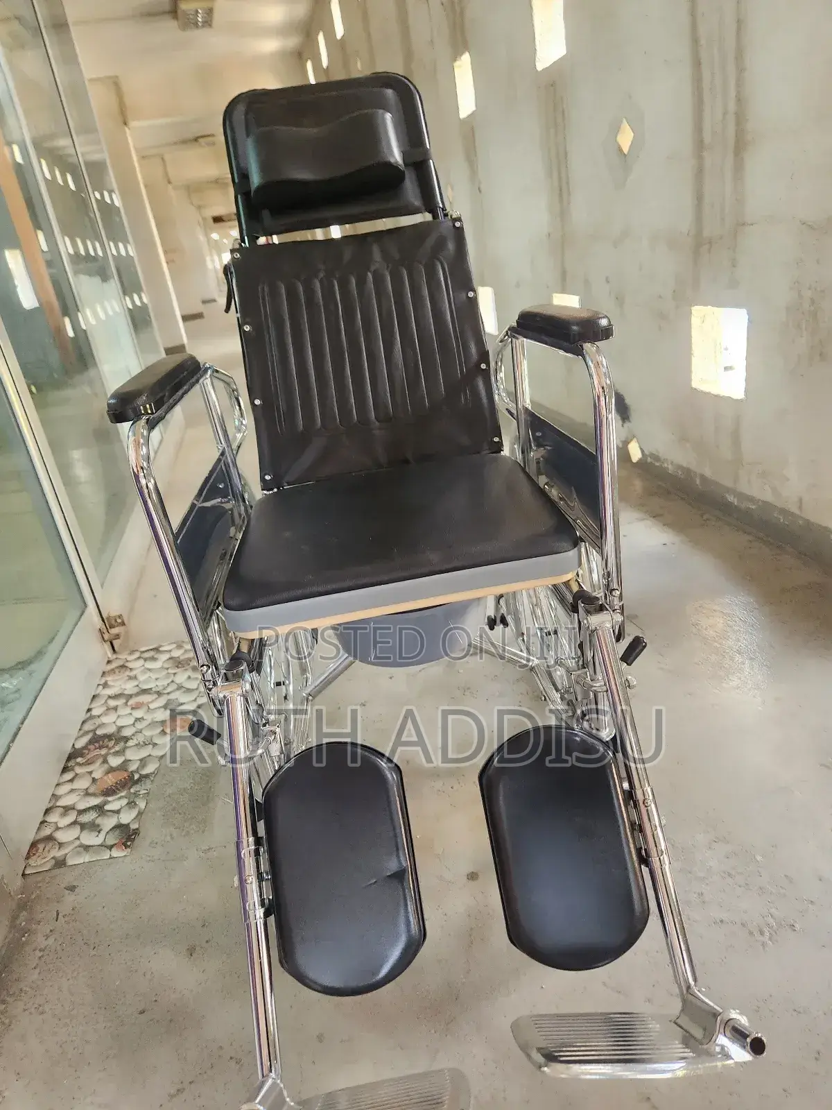 Reclining Comfort Commode Wheelchair麵團wheelchair輕易wheelchair Medical