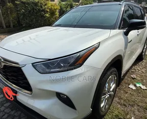 Toyota Highlander Hybrid 2023 Ivory