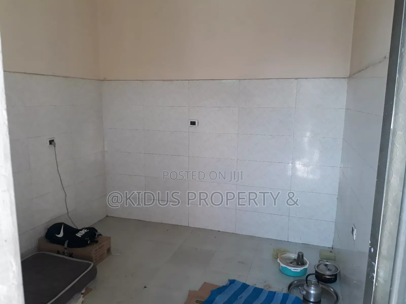 3bdrm Villa in Nasswe Realstate, Nifas Silk-Lafto for rent