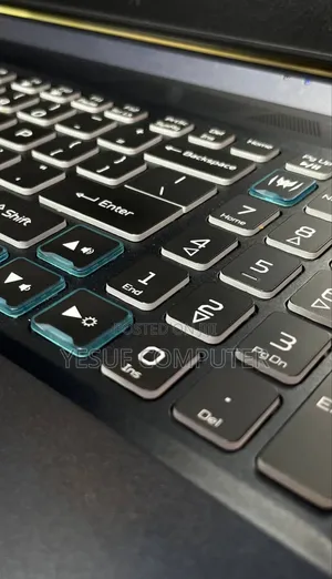 New Laptop Acer Predator Helios 300 16GB Intel Core i9 SSD 1T