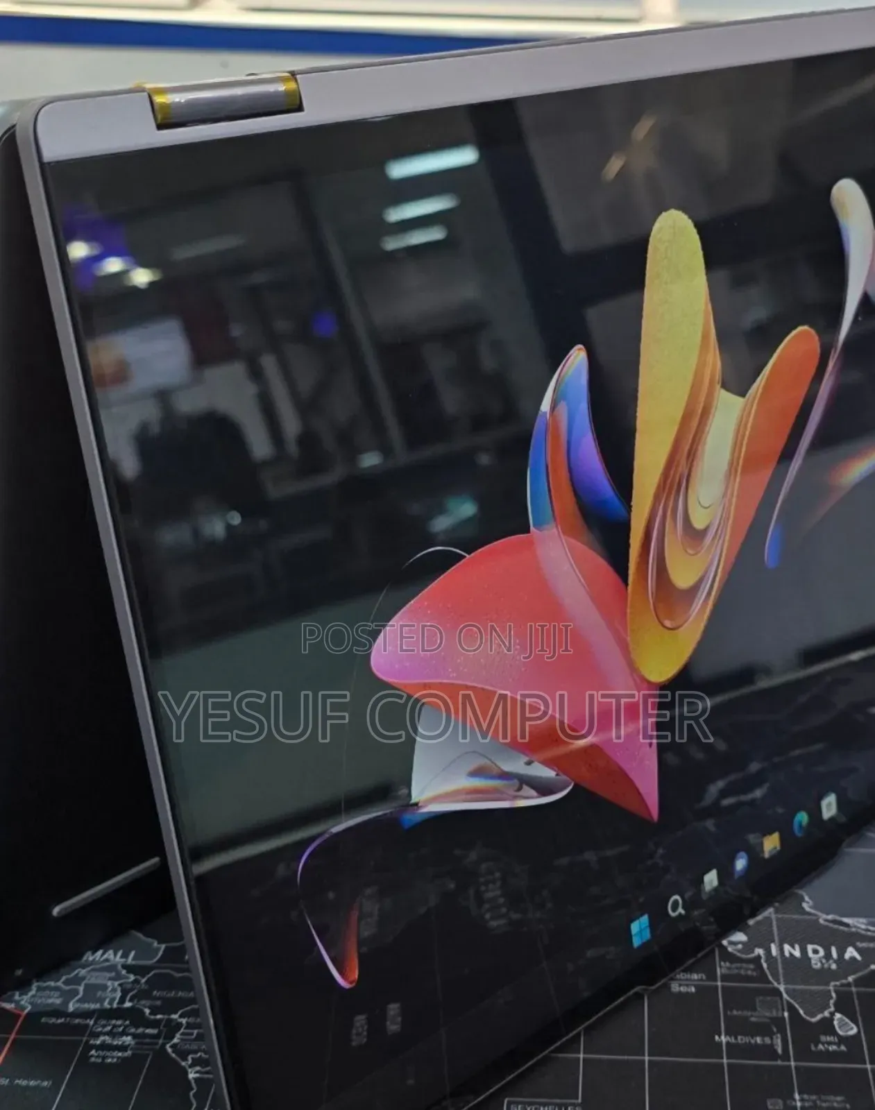 New Laptop Lenovo Yoga 7i 16GB Intel Core i7 SSD 512GB