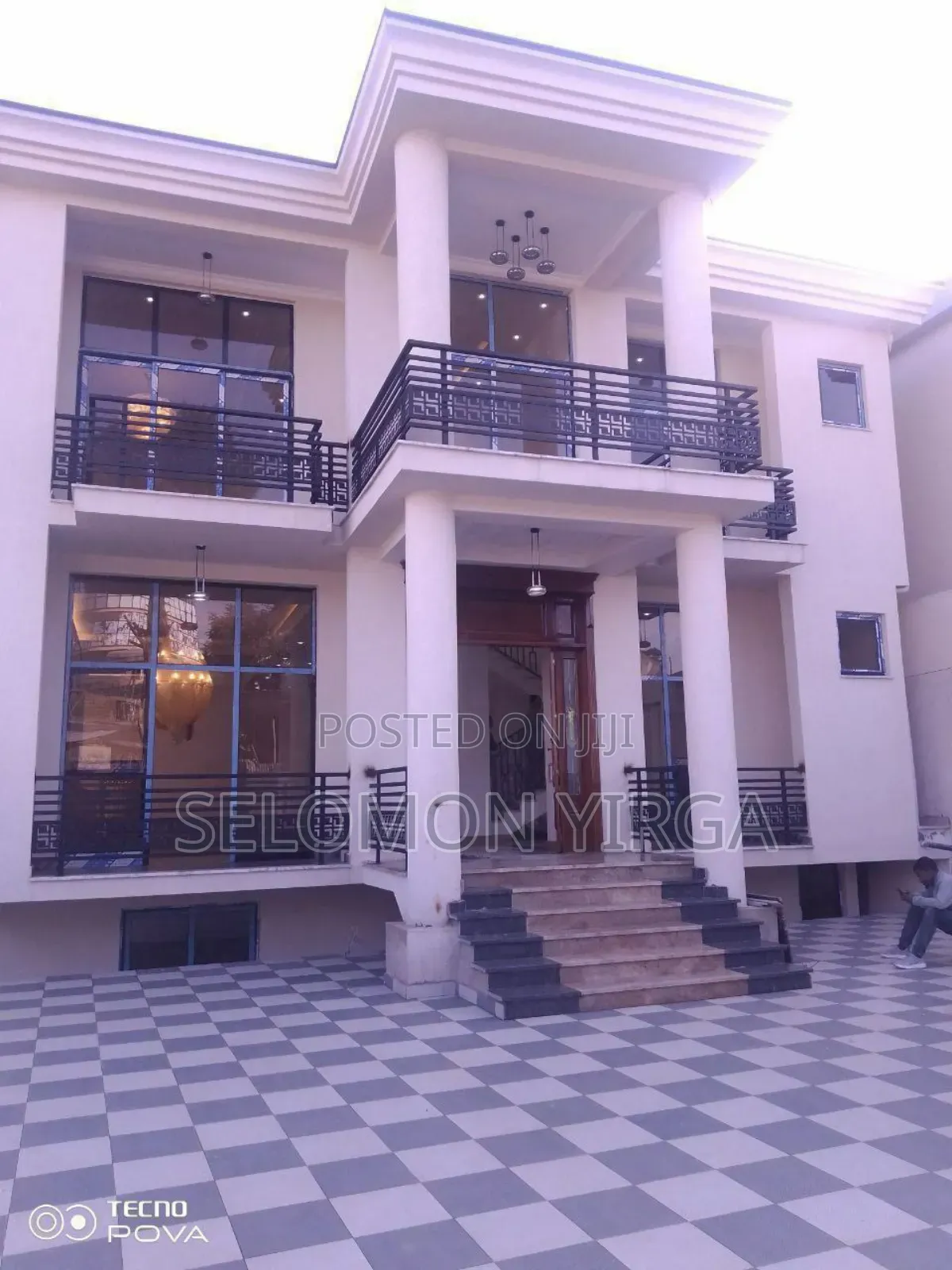 6bdrm House in Adis Ababa, Bole for sale