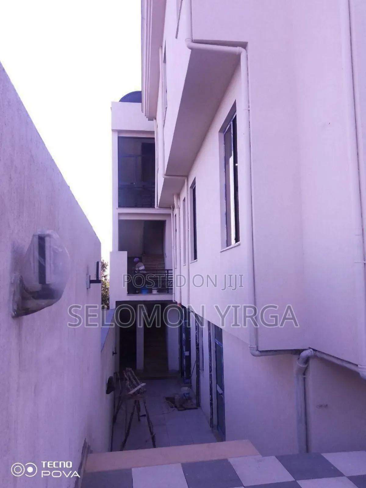 6bdrm House in Adis Ababa, Bole for sale