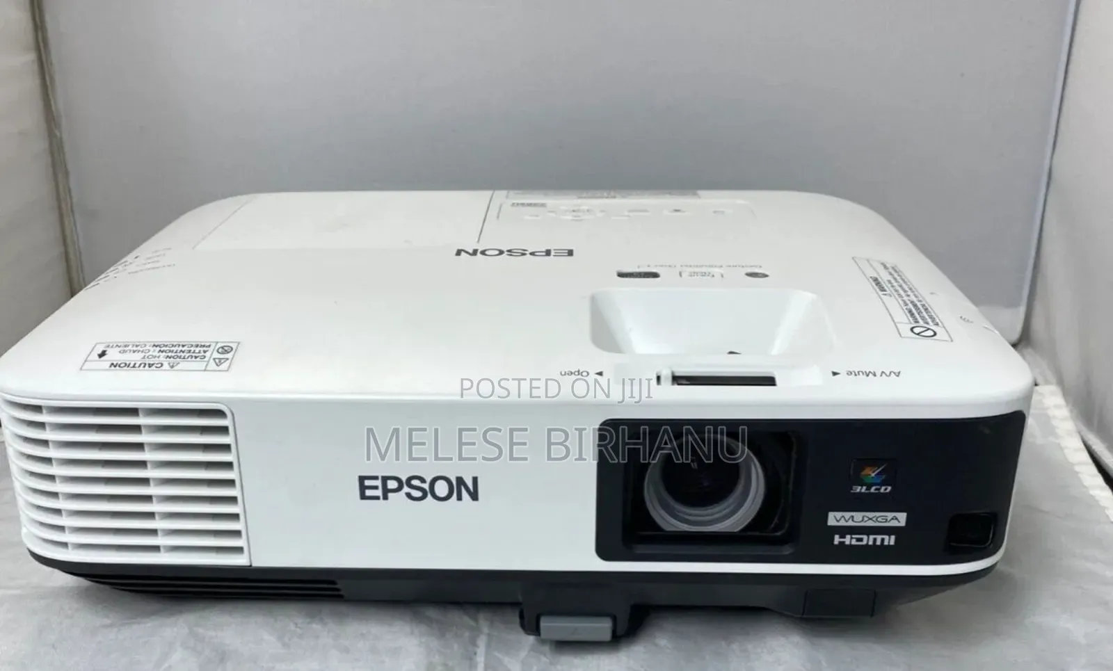 Epson 2250u Model Wireless Projector