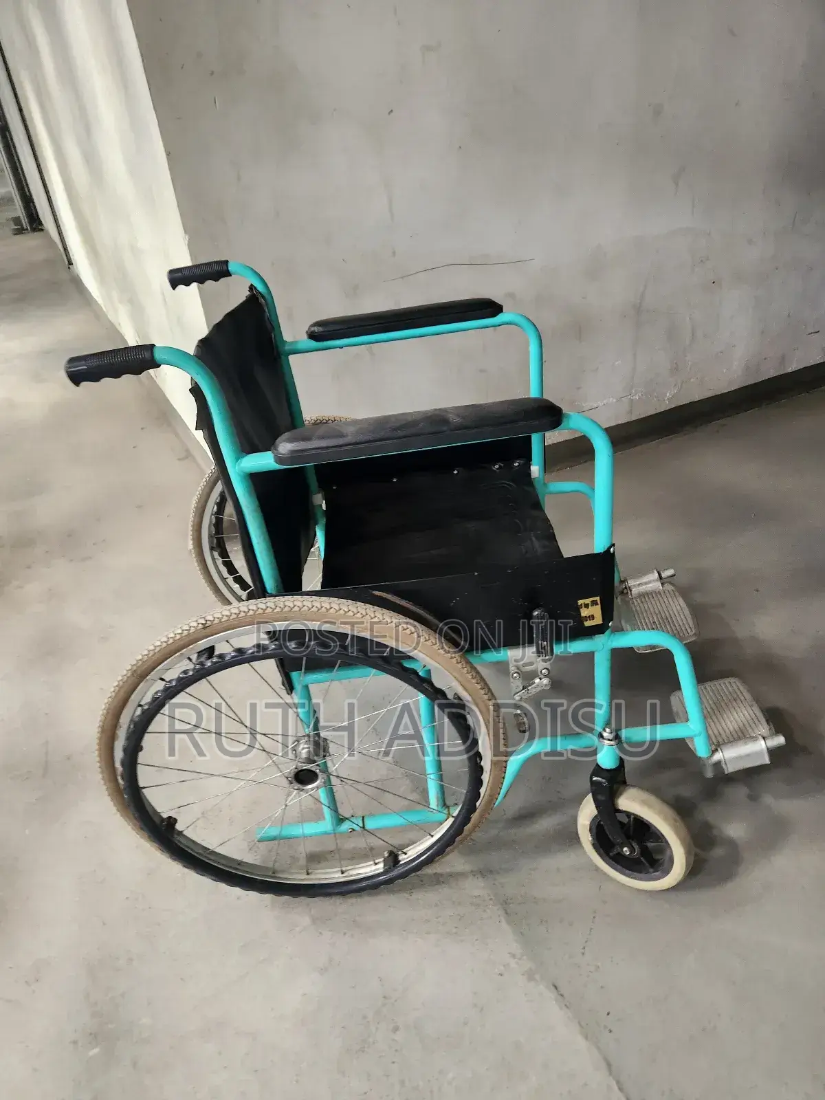 Foldable Foldable Wheelchair輕微wheelchair老公wheelchair傳出medical Used