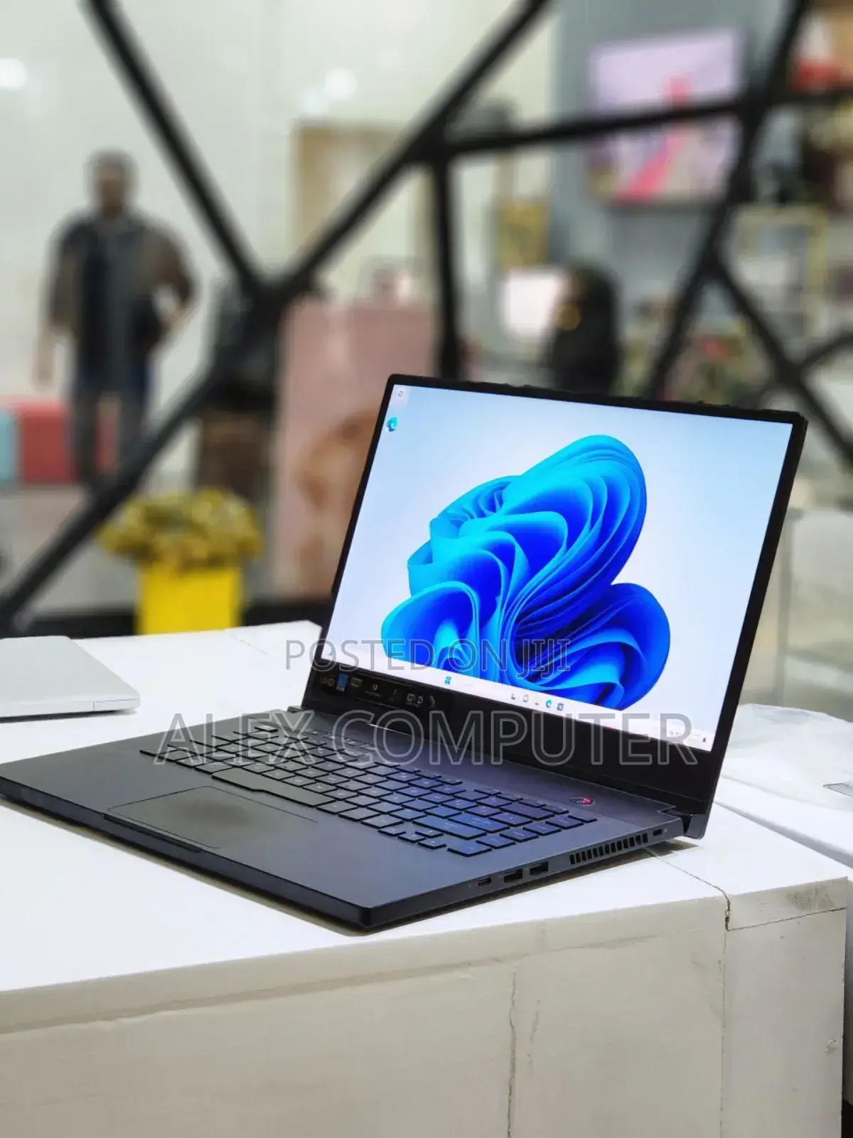 New Laptop Asus ROG Zephyrus G15 16GB Intel Core I7 SSD 512GB