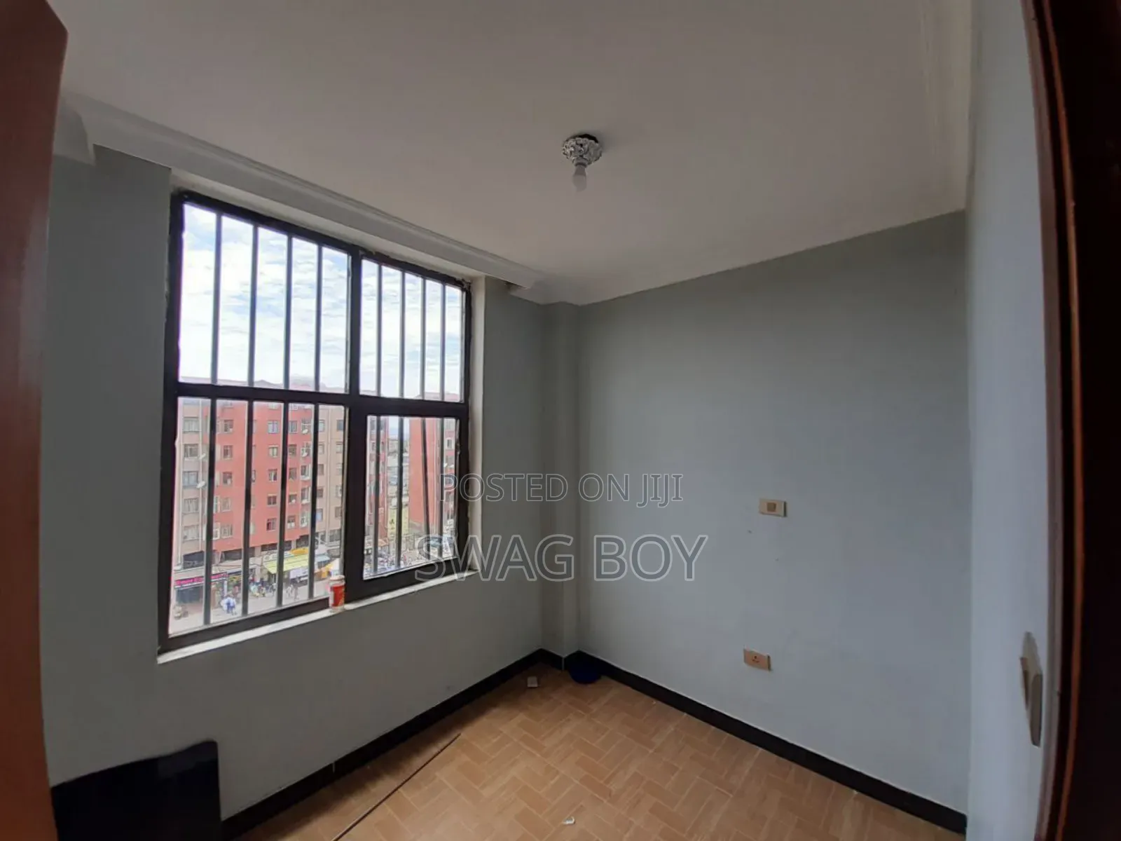 Furnished 5bdrm House in L, Yeka for sale