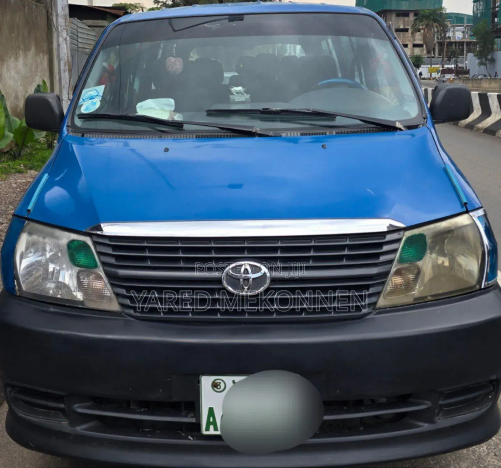 Toyota Grand HiAce 2009 Blue