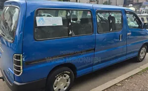 Toyota Grand HiAce 2009 Blue
