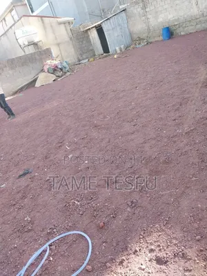 2bdrm House in ወሰን, Yeka for sale