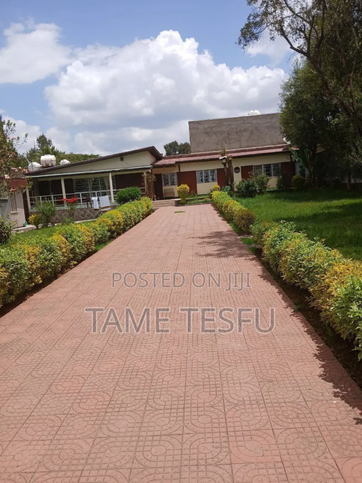 3bdrm House in Cmc ሚካኤል, Yeka for sale