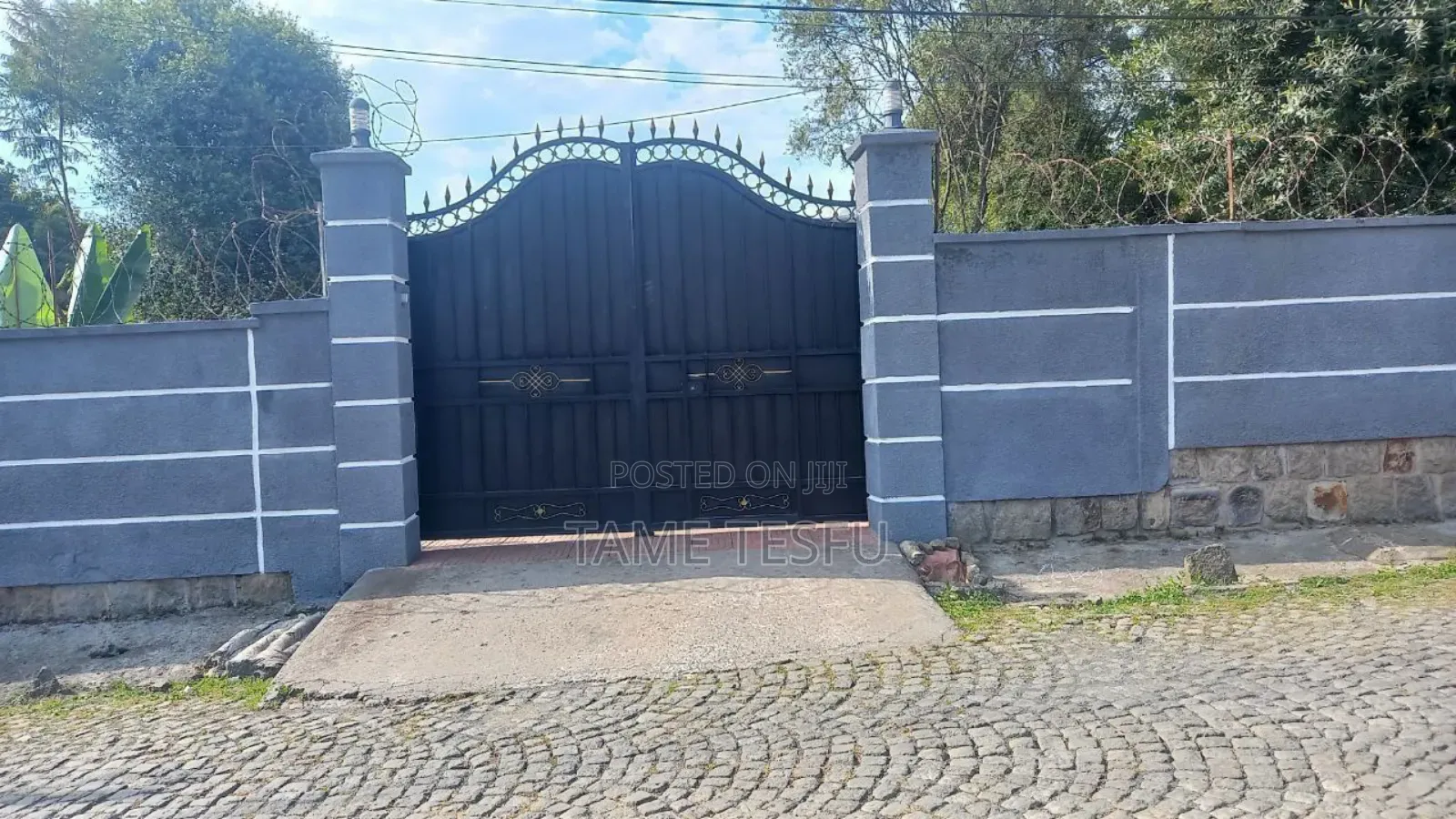 3bdrm House in Cmc ሚካኤል, Yeka for sale