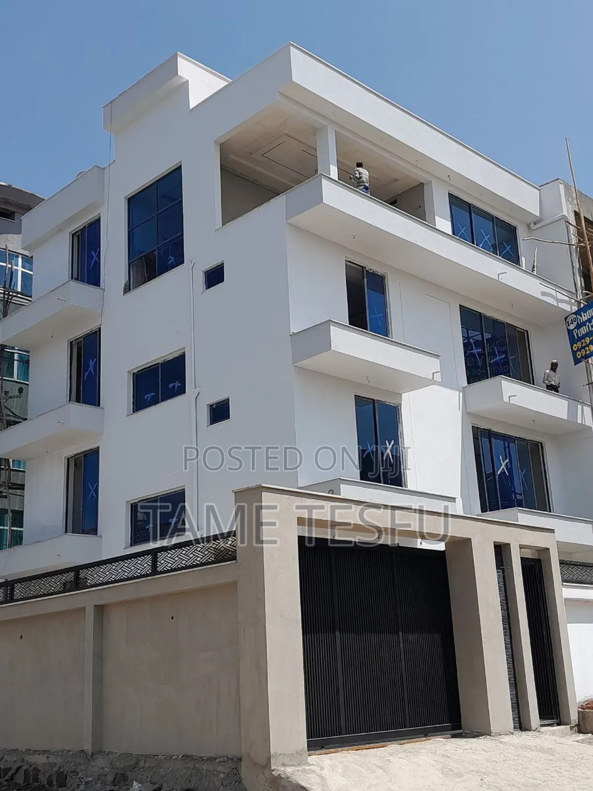 Furnished 9bdrm House in Cmc, Bole for sale