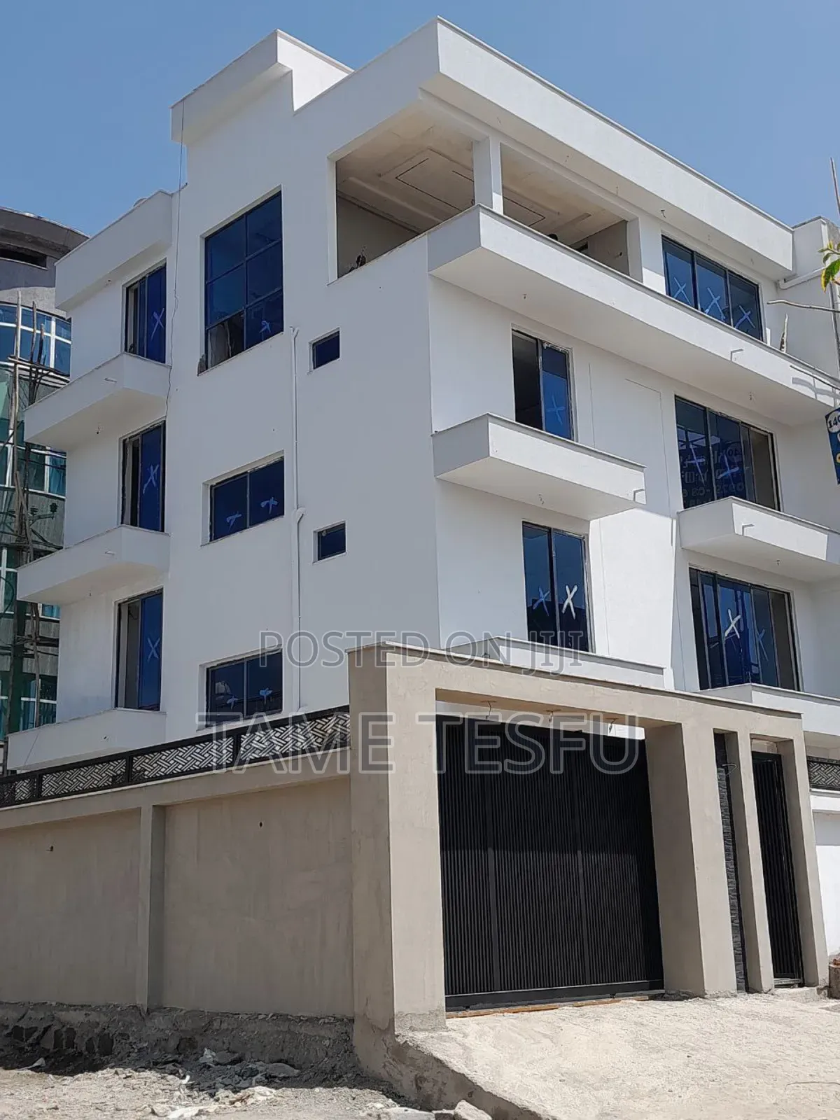 Furnished 9bdrm House in Cmc, Bole for sale