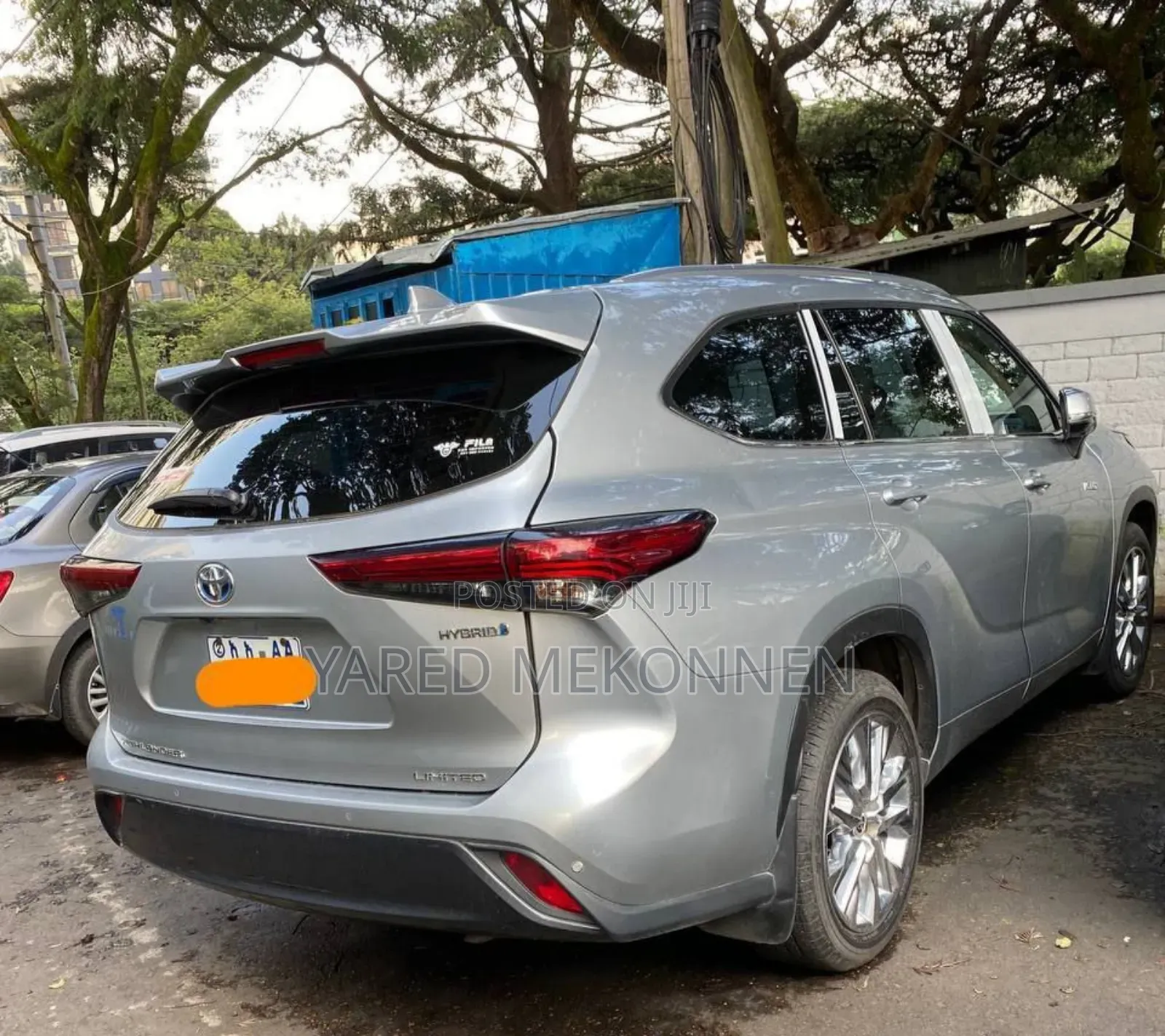 Toyota Highlander Hybrid 2023 Silver
