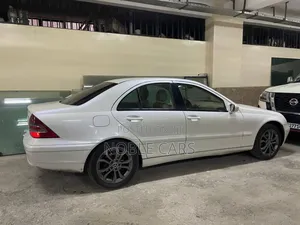 Mercedes-Benz C180 2004 Ivory