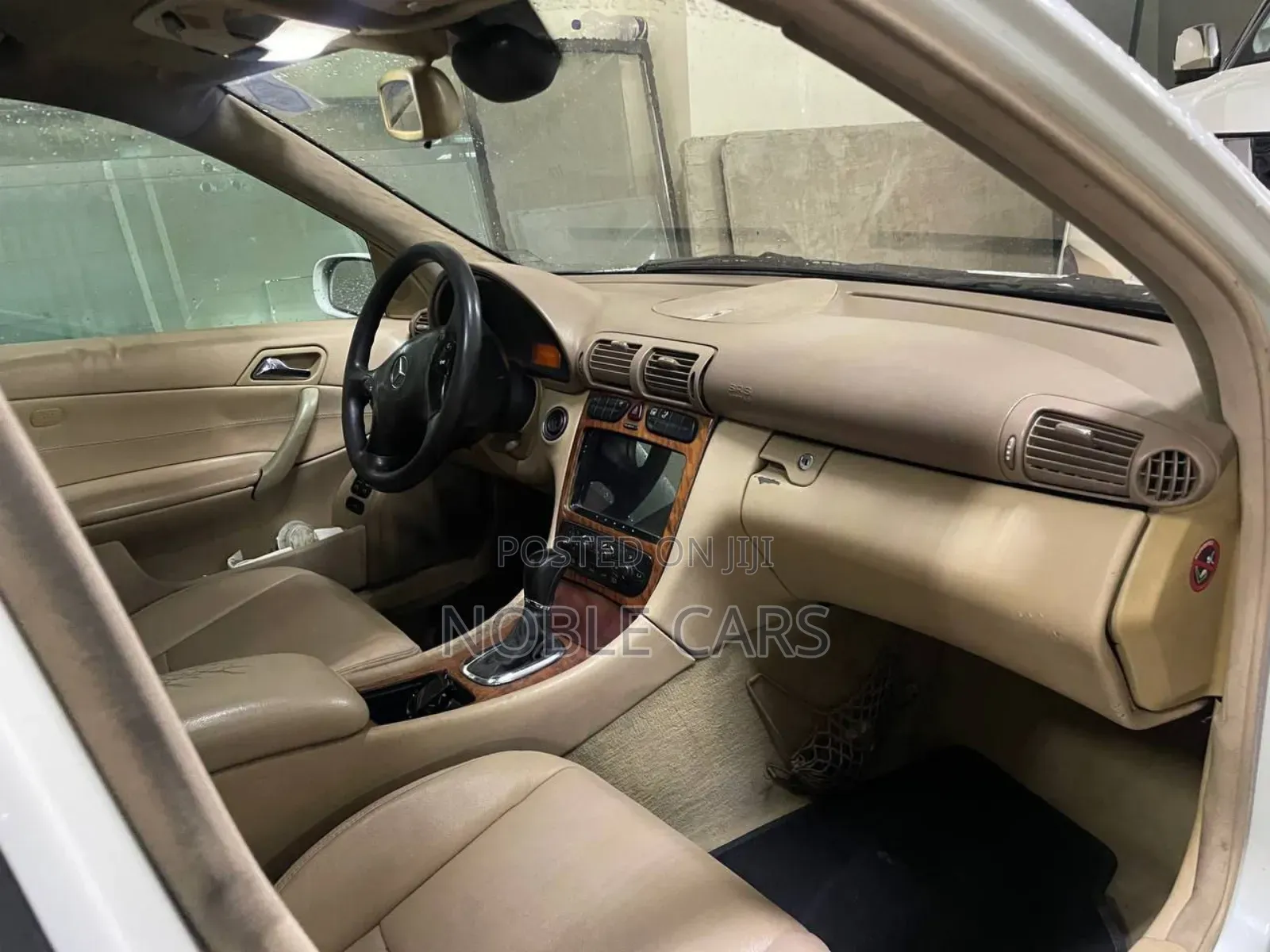 Mercedes-Benz C180 2004 Ivory