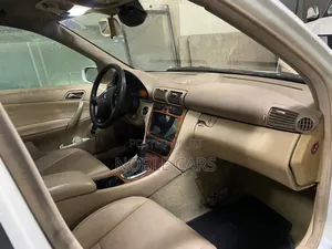 Mercedes-Benz C180 2004 Ivory