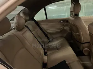 Mercedes-Benz C180 2004 Ivory