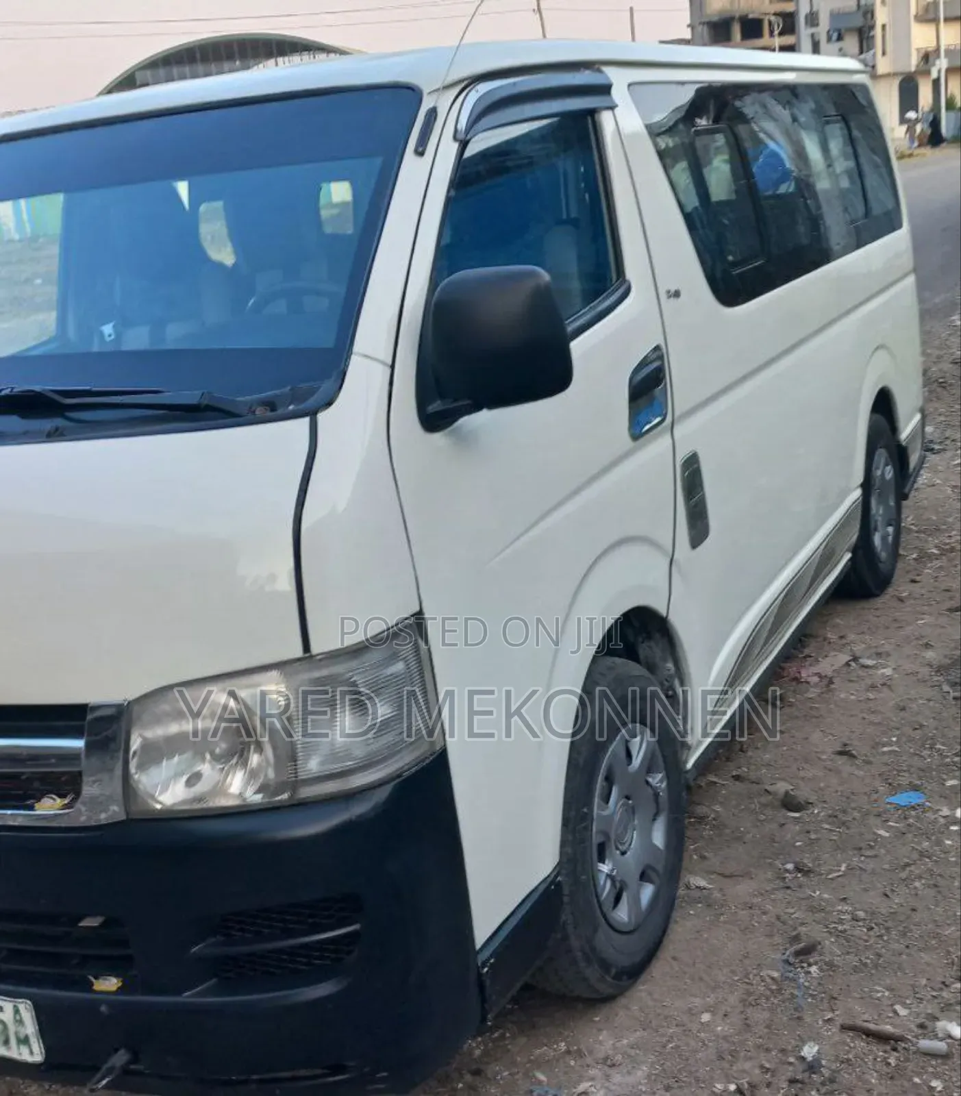 Toyota HiAce 2010 White