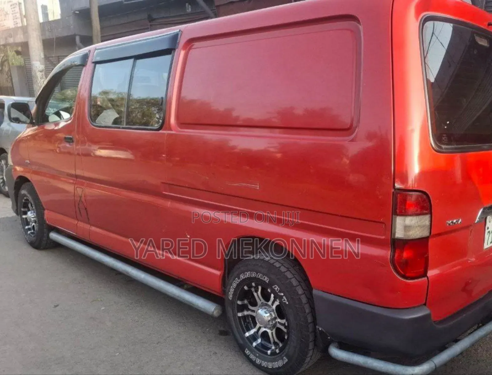 Toyota Grand HiAce 2011 Red