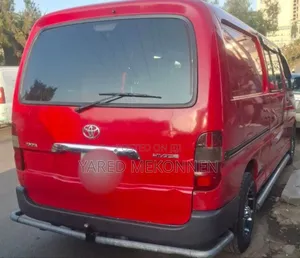 Toyota Grand HiAce 2011 Red