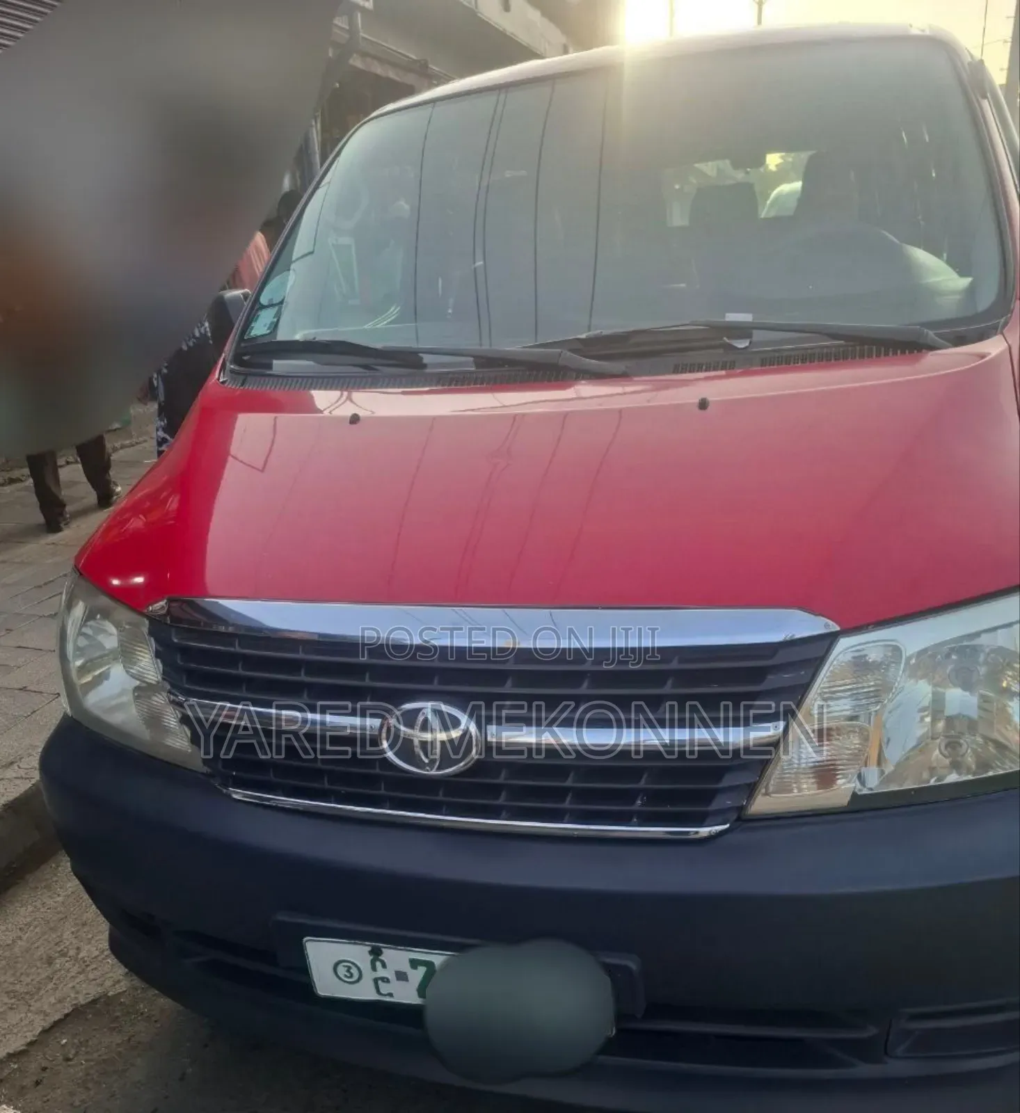 Toyota Grand HiAce 2011 Red