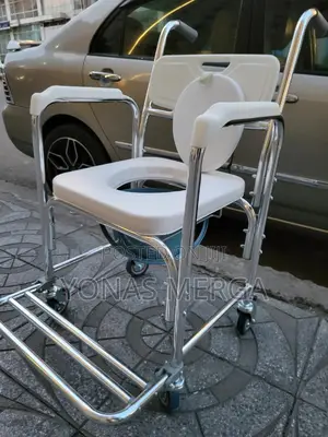 Photo - Toilet Shower Chair网秤chair Anti Slip and Anti Rollover窳秘commode